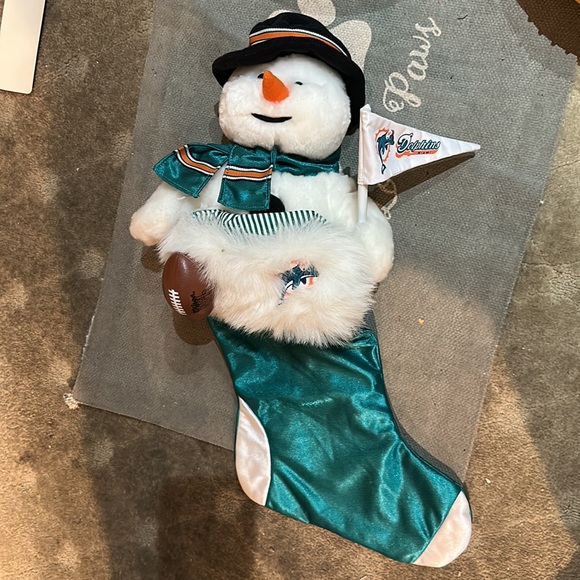 NWT Miami ‘Fins Snowman - Picture 3 of 5